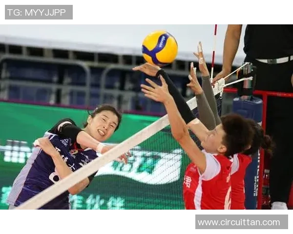 武汉排球队在排球战术排行榜中荣获第四名展现出强劲实力与潜力 武汉排球队在排球战术排行榜中荣获第四名展现出强劲实力与潜力