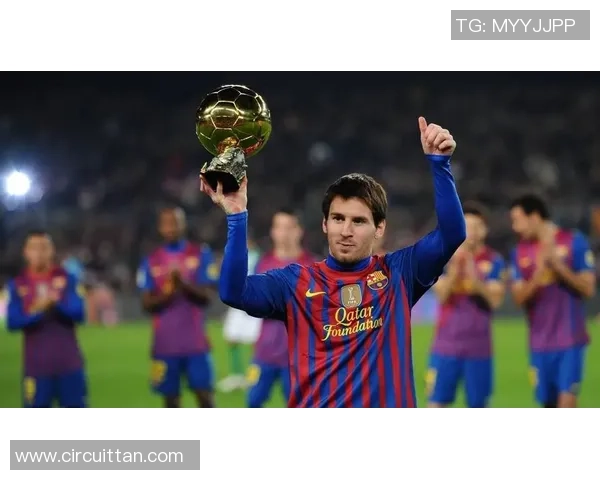 足球明星在赛前热身展现精彩瞬间引发球迷热烈期待