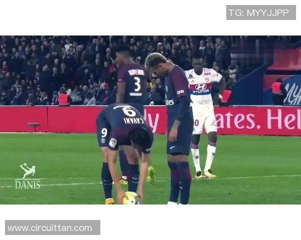 足球明星幽默大碰撞趣味访谈节目带你笑翻全场 足球明星幽默大碰撞趣味访谈节目带你笑翻全场