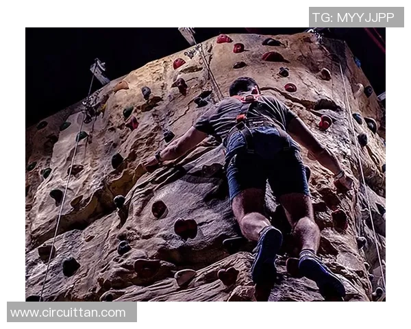 攀岩焦点:上海攀岩队的技术探讨 攀岩焦点:上海攀岩队的技术探讨