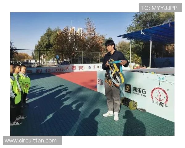 专业解读：西安攀岩队的中路突破打法_1